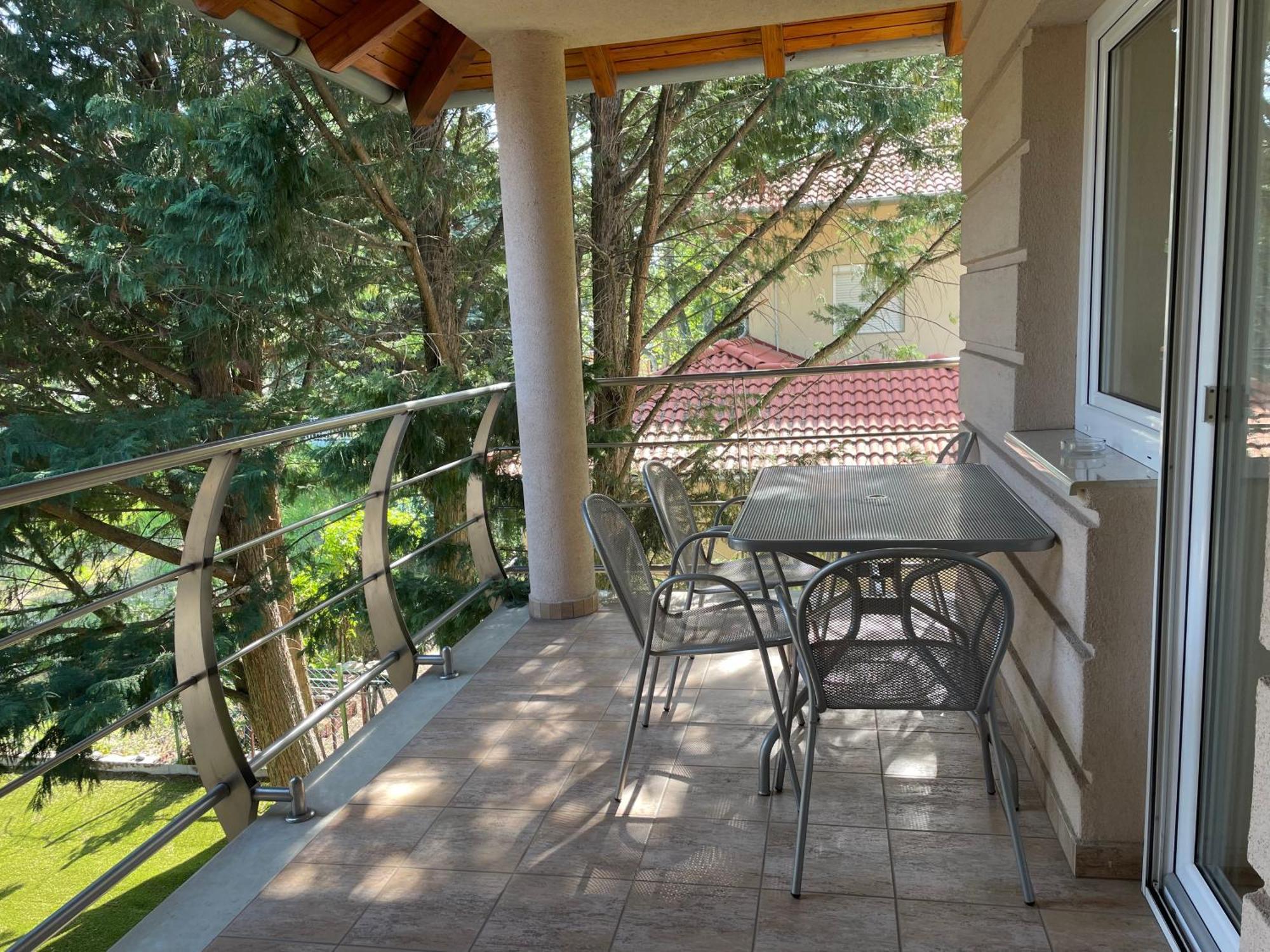 Amore Apartmanhaz Шиофок Экстерьер фото