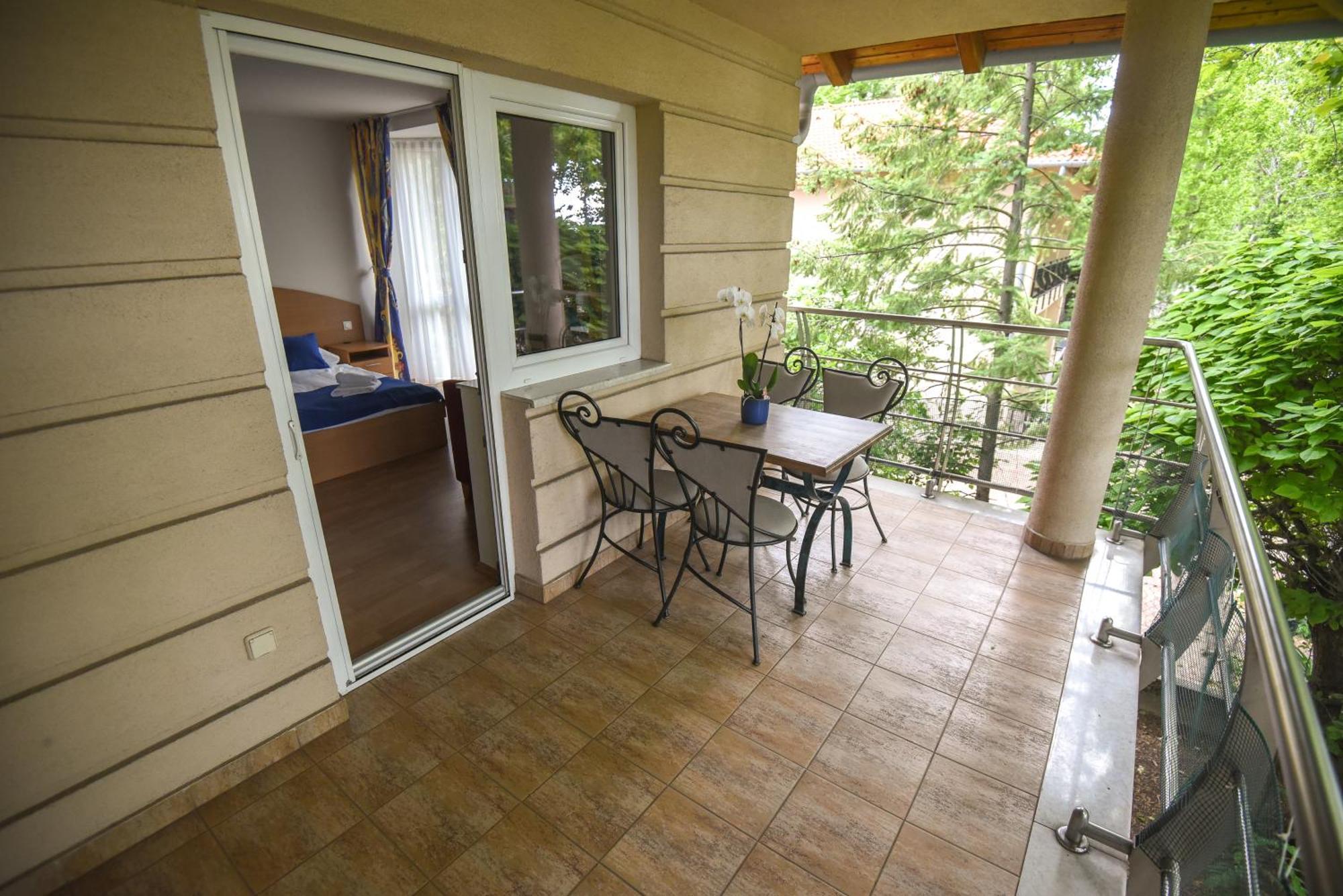 Amore Apartmanhaz Шиофок Экстерьер фото