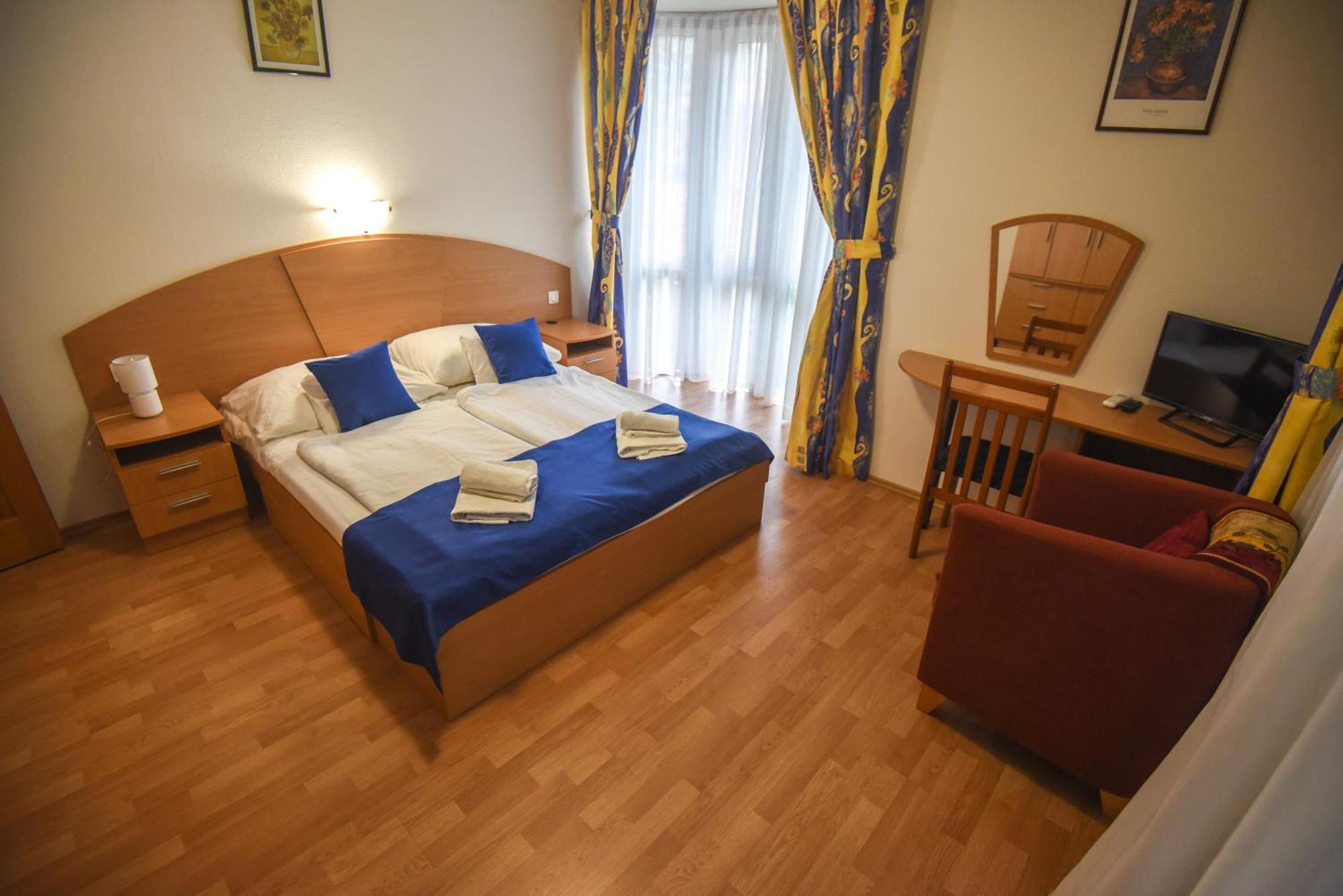 Amore Apartmanhaz Шиофок Экстерьер фото