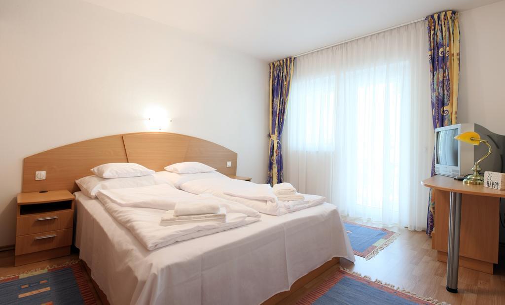Amore Apartmanhaz Шиофок Экстерьер фото